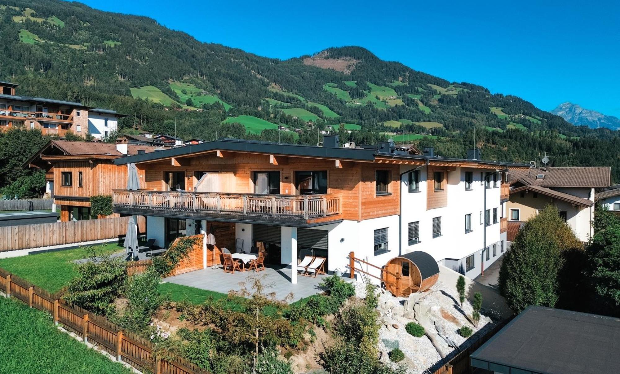 Chez Nous - Balcony Und Car Park By Alpenluxus Appartements Fuegen Luaran gambar